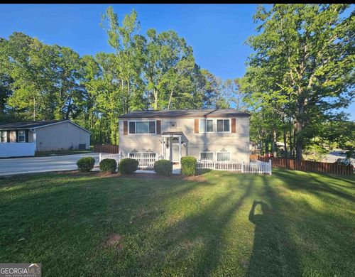 100 Kings Ridge Dr, Peachtree City, GA, 30269-1012 | Card Image