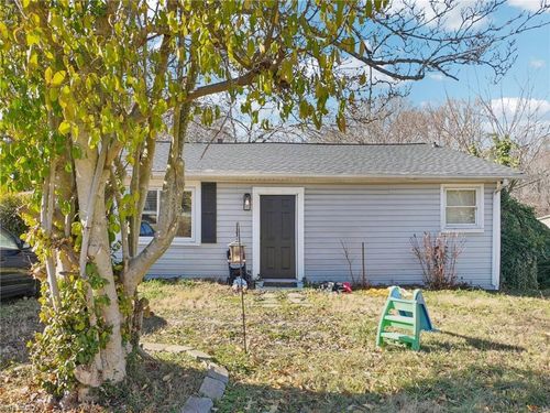 715 Baker Rd, High Point, NC, 27263-2123 | Card Image