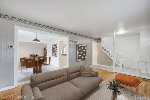 14681 Talbot St, Oak Park, MI, 48237-1158 | Card Image