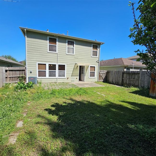 Great Backyard. Plenty of Entertaining Space. | Image 32