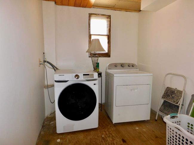 475 Old County Rd, House other with 2 bedrooms, 1 bathrooms and null parking in Deering NH | Image 12