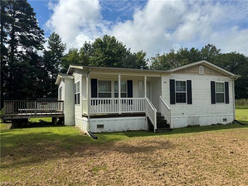 28067 Story Dr, Franklin, VA, 23851-4816 | Card Image