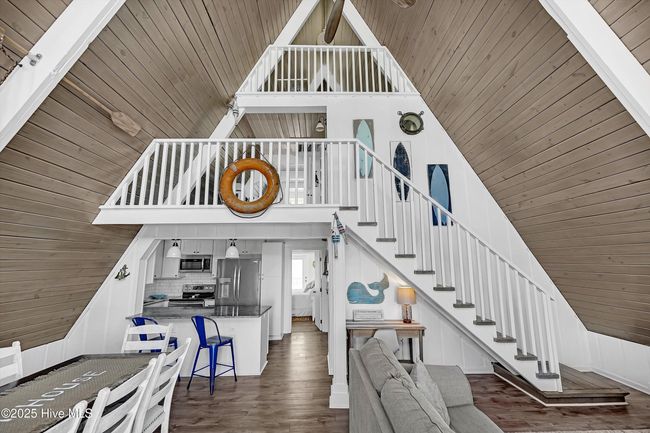 Open Floor Plan | Image 6
