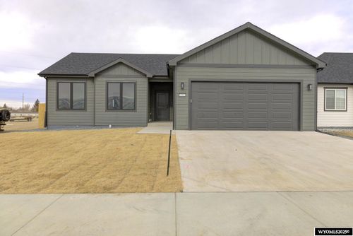 4501 Shale Circle, Mills, WY, 82644 | Card Image