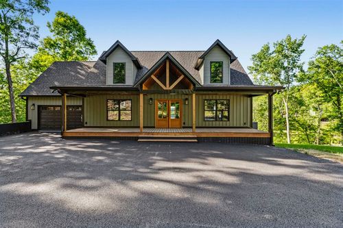 192 Twin Oaks Dr, Mammoth Cave, KY, 42259-8505 | Card Image