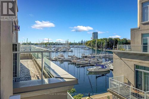 377-32 Stadium Rd, Toronto, ON, M5V3P4 | Card Image