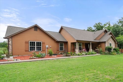 123 Clubhouse Dr, Corsicana, TX, 75109-9600 | Card Image