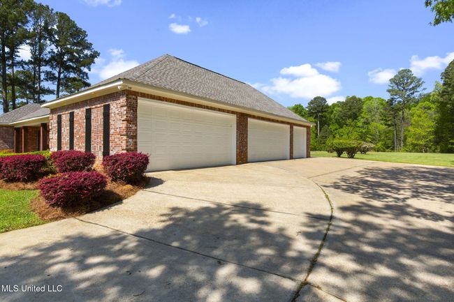 77-web-or-mls-211 Lake Terrace-82 | Image 51