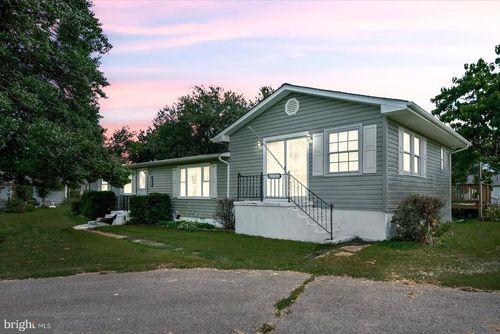 190 Blackwell Rd, COLONIAL BEACH, VA, 22443-5054 | Card Image