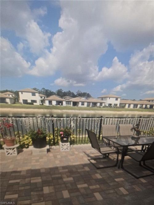 8976 Madrid Cir, NAPLES, FL, 34104-6227 | Card Image