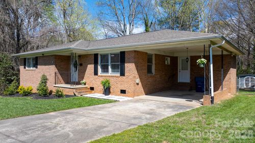 307 W Park Dr, Stanley, NC, 28164-1952 | Card Image