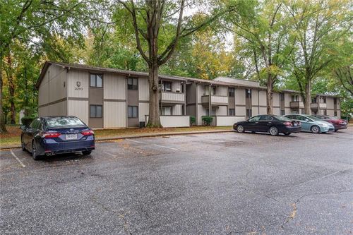 apt-7a-2270 Sunderland Rd, Winston-Salem, NC, 27103-6594 | Card Image