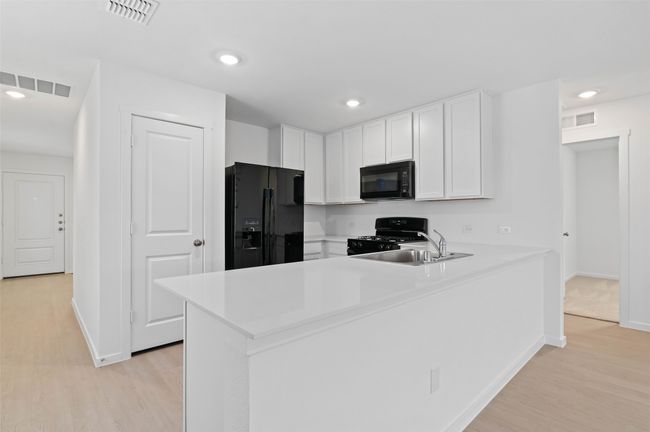 14213 Coness St, House other with 4 bedrooms, 2 bathrooms and null parking in Pilot Point TX | Image 7