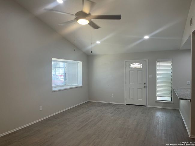627 - 627 Oak Park Dr, Condo with 2 bedrooms, 2 bathrooms and null parking in Boerne TX | Image 4