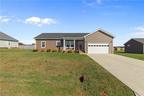 1133 Knox Farms Blvd, Woodleaf, NC, 27054-9733 | Card Image