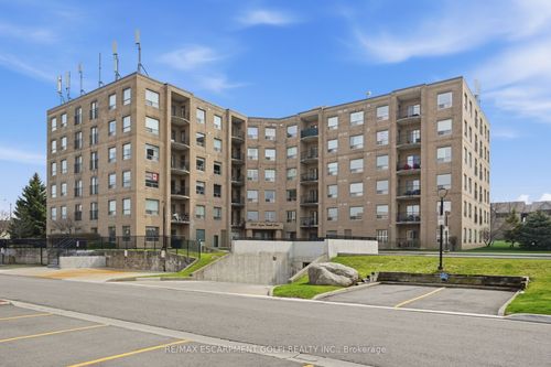 108-3497 Upper Middle Drive, Burlington, ON, L7M4T6 | Card Image