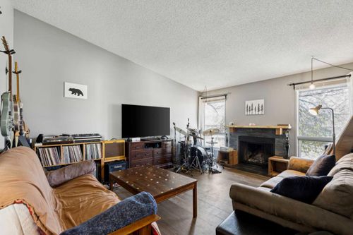 68 Templegreen Bay Ne, Calgary, AB, T1Y4Z3 | Card Image