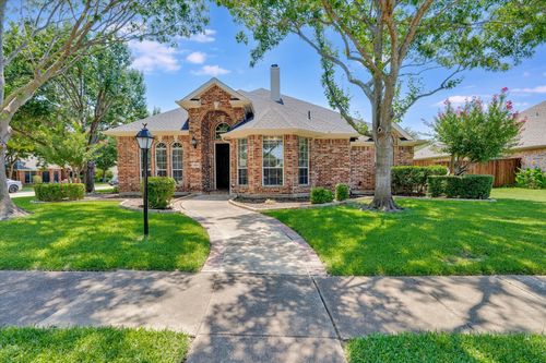 1303 Woodmoor Dr, Allen, TX, 75013-7003 | Card Image