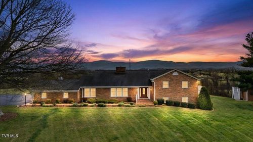 12084 Tanglewood Dr, Glade Spring, VA, 24340-4541 | Card Image
