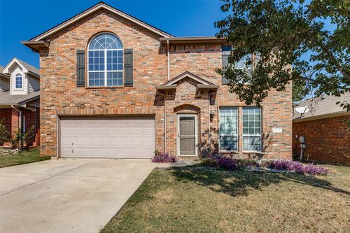 2717 Bull Shoals Dr, Fort Worth, TX, 76131-2070 | Card Image