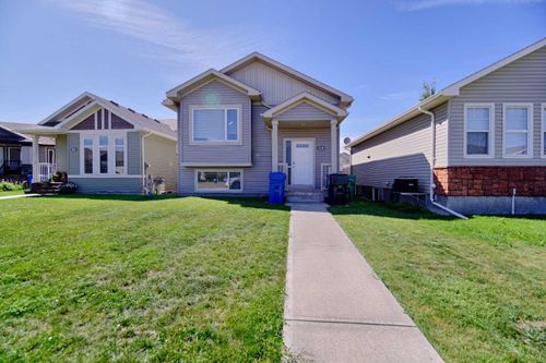 578 Margaret Sutherland Crescent N, Lethbridge, AB, T1H5R9 | Card Image