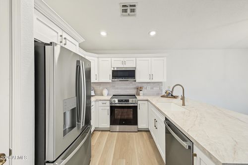 4528 E Strawberry Drive, Gilbert, AZ, 85298 | Card Image
