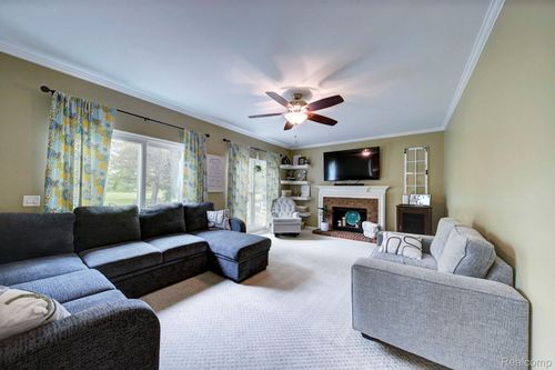 46500 E Oak Manor Ct, Canton, MI, 48187-5229 | Card Image