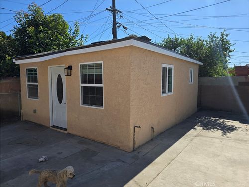 a-9711 Madison Ave, South Gate, CA, 90280-4316 | Card Image