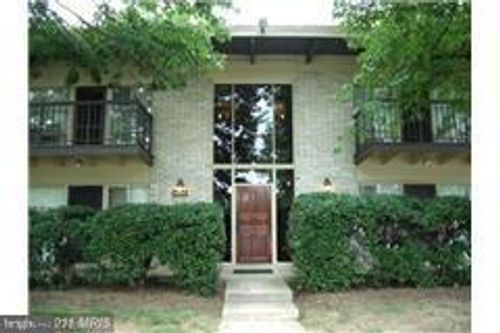 f-104-4955 Americana Dr, ANNANDALE, VA, 22003-5157 | Card Image