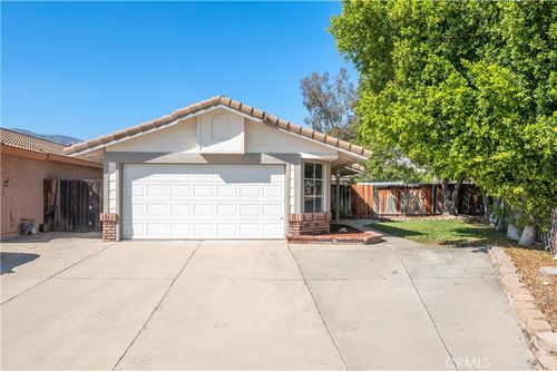 27394 Rustic Ln, Highland, CA, 92346 | Card Image