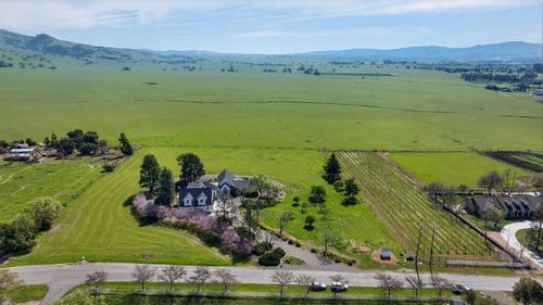 621 Carpenter Dr, Hollister, CA, 95023-9384 | Card Image