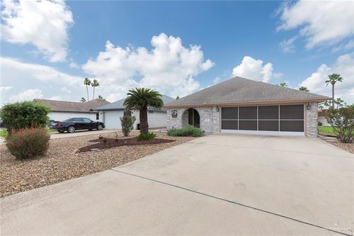 907 Lake View Dr, Mission, TX, 78572-7719 | Card Image