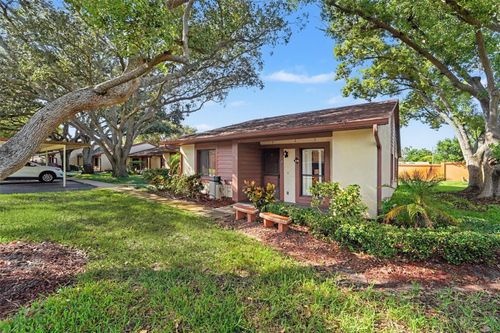 7425 Greystone Dr, BAYONET POINT, FL, 34667-3042 | Card Image