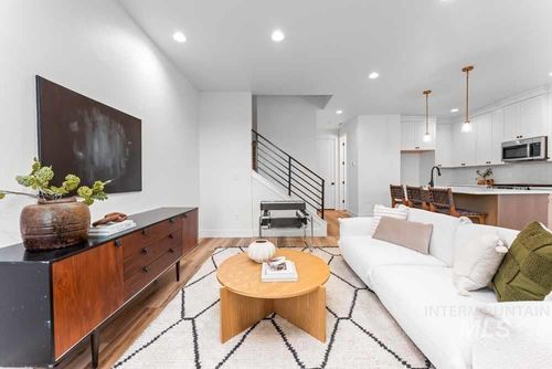 the-destin-335 E Lombard Ln, Eagle, ID, 83616-7812 | Card Image