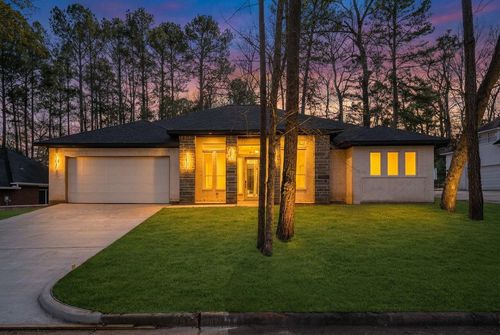 2405 W Green Briar Dr, Huntsville, TX, 77340 | Card Image