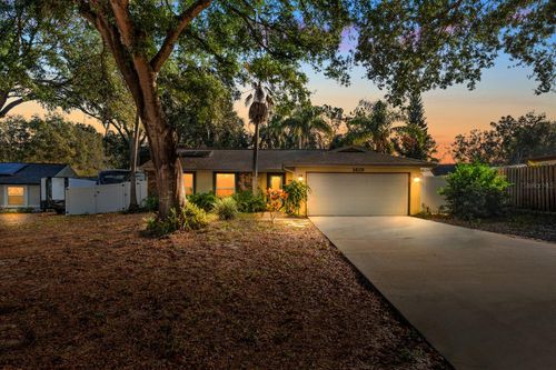 1419 Shadow Bay Ln, Brandon, FL, 33510-2331 | Card Image