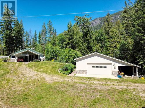 3320 Jackson Rd, Canyon, BC, V0B1C1 | Card Image
