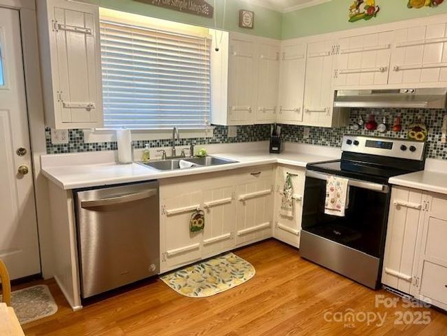 UNIT-4 - 1014 Wright Street Sw, Condo with 2 bedrooms, 1 bathrooms and null parking in Lenoir NC | Image 4