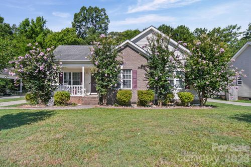 414 E East Village Drive, Monroe, NC, 28112 | Card Image