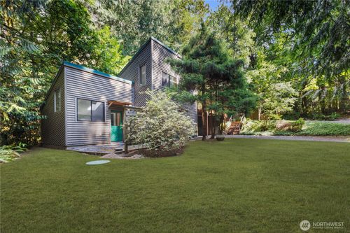 4420 Bluff St Ne, Bainbridge Island, WA, 98110-3224 | Card Image