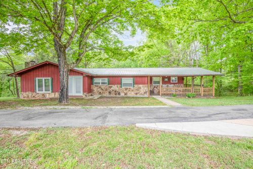 355 Eli Ln, Oneida, TN, 37841-6051 | Card Image