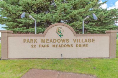 309 - 22 Park Meadows Dr Se, Condo with 2 bedrooms, 2 bathrooms and 1 parking in Medicine Hat AB | Image 1