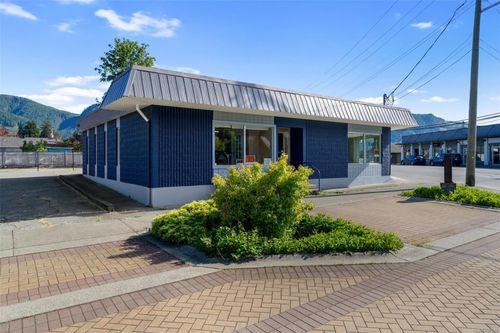 74 South Shore Rd, Lake Cowichan, BC, V0R2G0 | Card Image