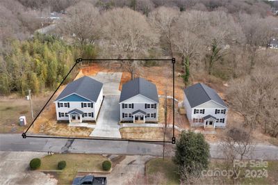 712 & 714 Evening Shade Lane, Home with 3 bedrooms, 2 bathrooms and 9 parking in Gastonia NC | Image 1