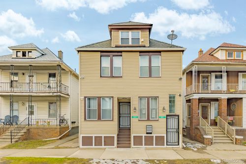 2029 Trowbridge St, Hamtramck, MI, 48212-4501 | Card Image