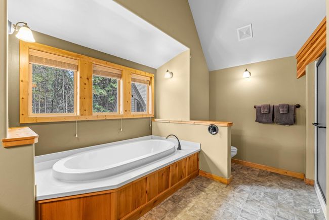 14199 Franklin Rd, House other with 3 bedrooms, 4 bathrooms and 2 parking in McCall ID | Image 21