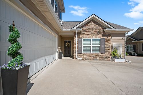 2365 Stonecenter Ln, Murfreesboro, TN, 37128-1108 | Card Image
