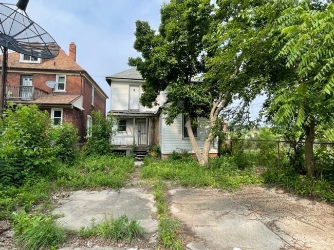 3015 Van Dyke St, House other with 5 bedrooms, 2 bathrooms and null parking in Detroit MI | Image 5