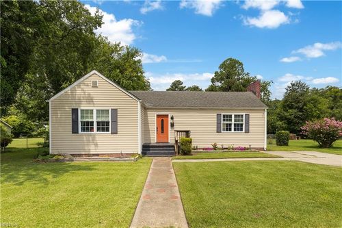 2102 Wyoming Ave, Portsmouth, VA, 23701-2538 | Card Image