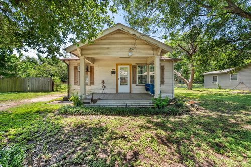 115 Woodland Ave, Corsicana, TX, 75110-2331 | Card Image